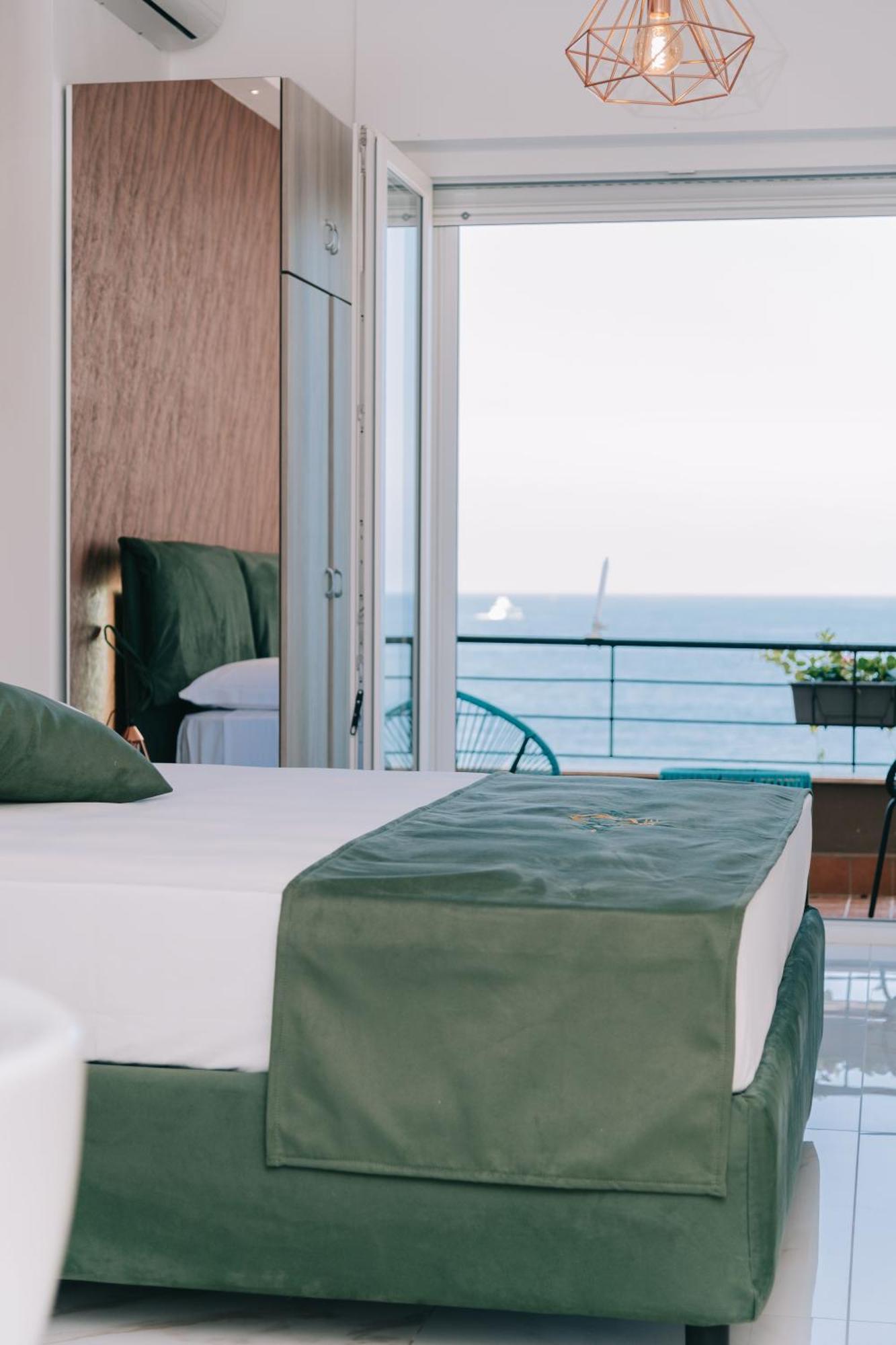 Frontemare Suite Castellammare di Stabia Quarto foto